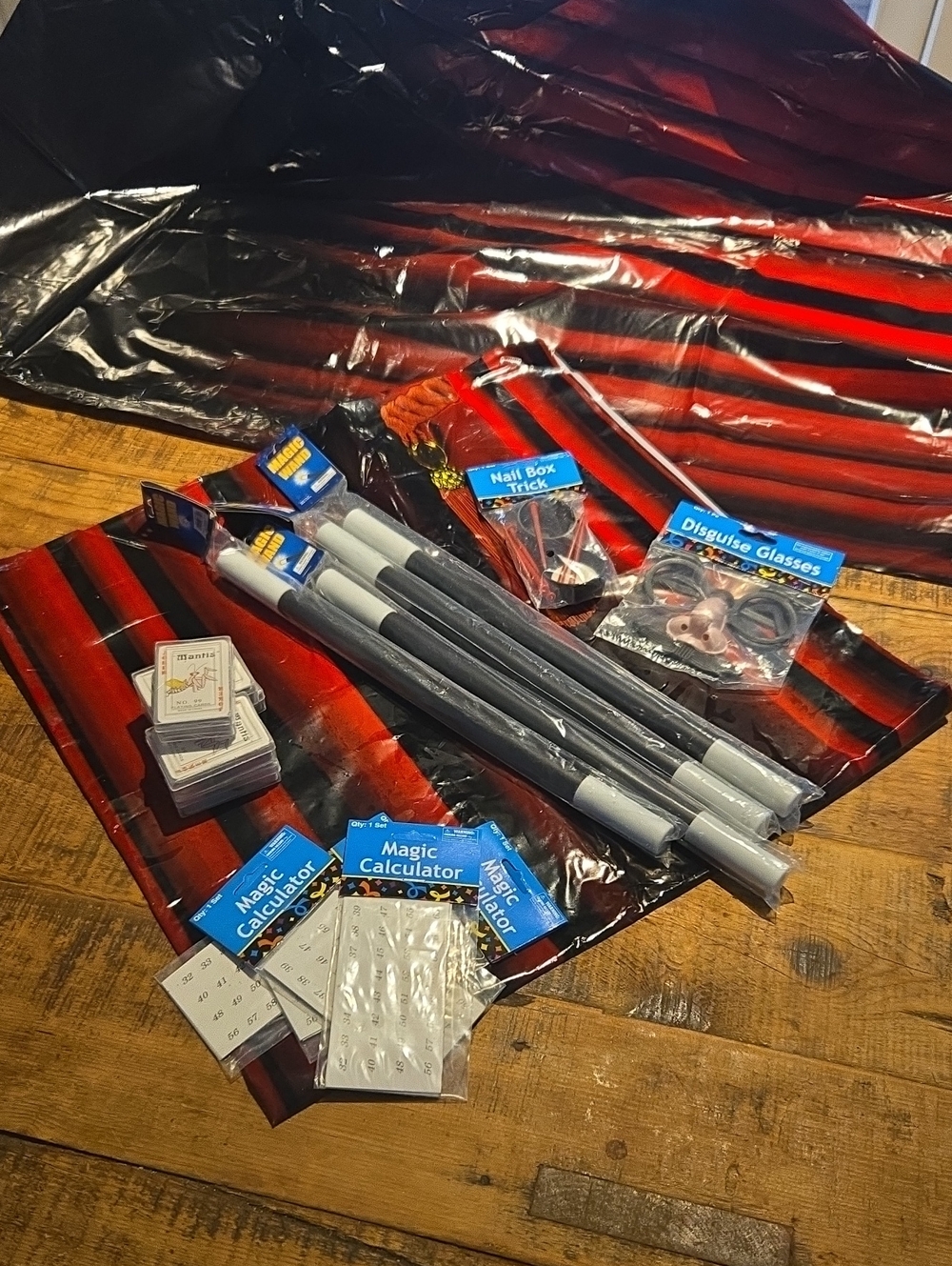 Take 50% Off - Party Magic Set 17 Pcs